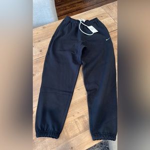 BNWT men’s Nike sweats paid $90 reduced selling price size XS